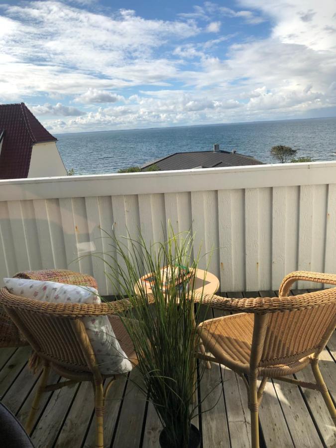 Dejligt Vaerelse Med Eget Bad Og Havudsigt Apartamento Assens Exterior foto