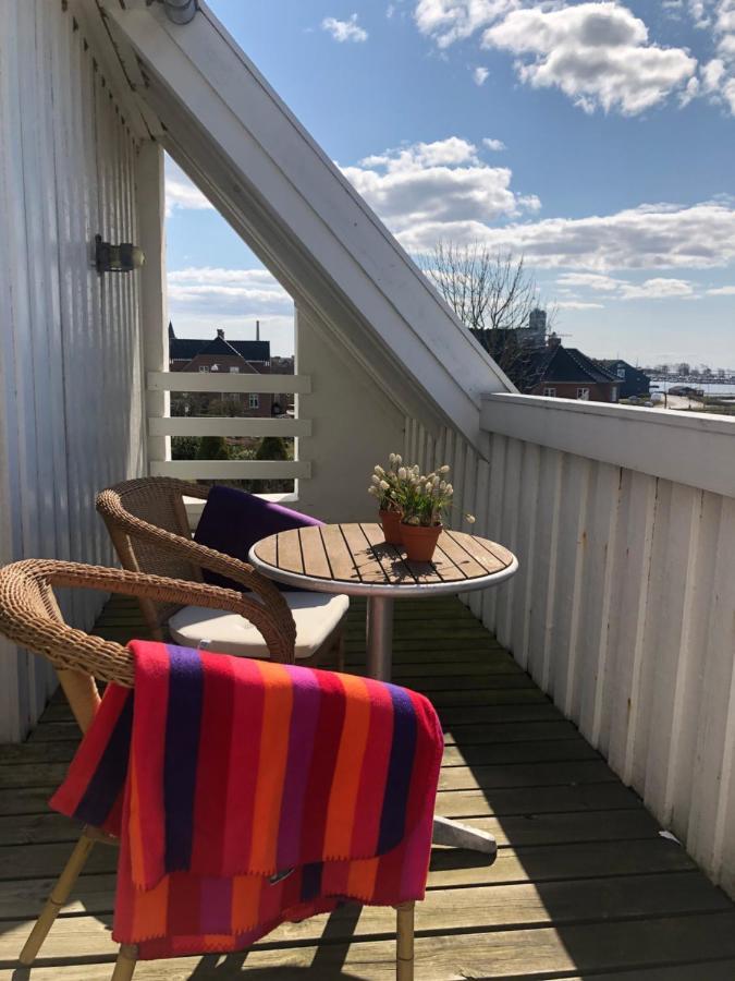 Dejligt Vaerelse Med Eget Bad Og Havudsigt Apartamento Assens Exterior foto